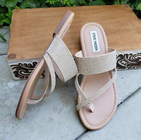 Sassy Steve Madden Rhinestone Flat Sandals - Picture 3 of 10